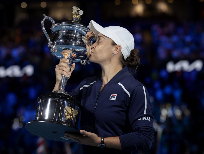 tenista australiana Ashleigh Barty, anuncia aposentadoria