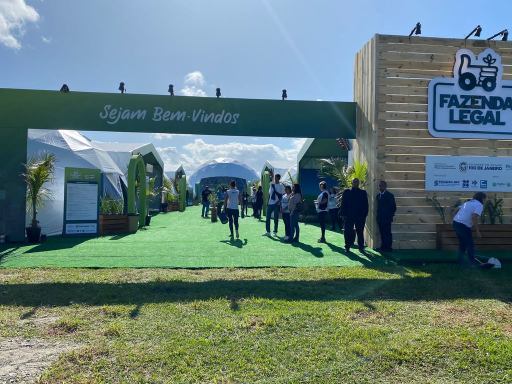 Imagem da feira em Quissamã