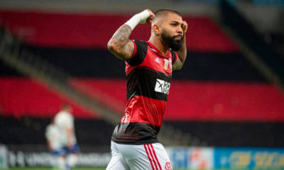 Gabigol comemora gol pelo Flamengo