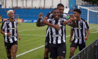 Tigrão marcou duas vezes na estreia da Copinha