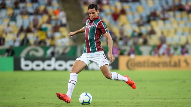 Ganso em ação pelo Fluminense