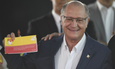 Geraldo Alckmin se filia ao PSB
