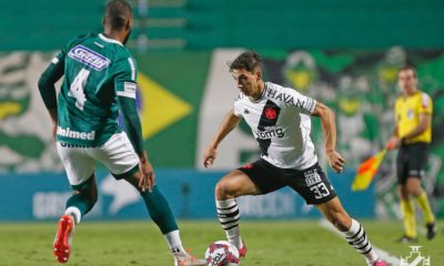 Sarrafiore em atuação pelo Vasco na derrota para o Goiás pela Série B