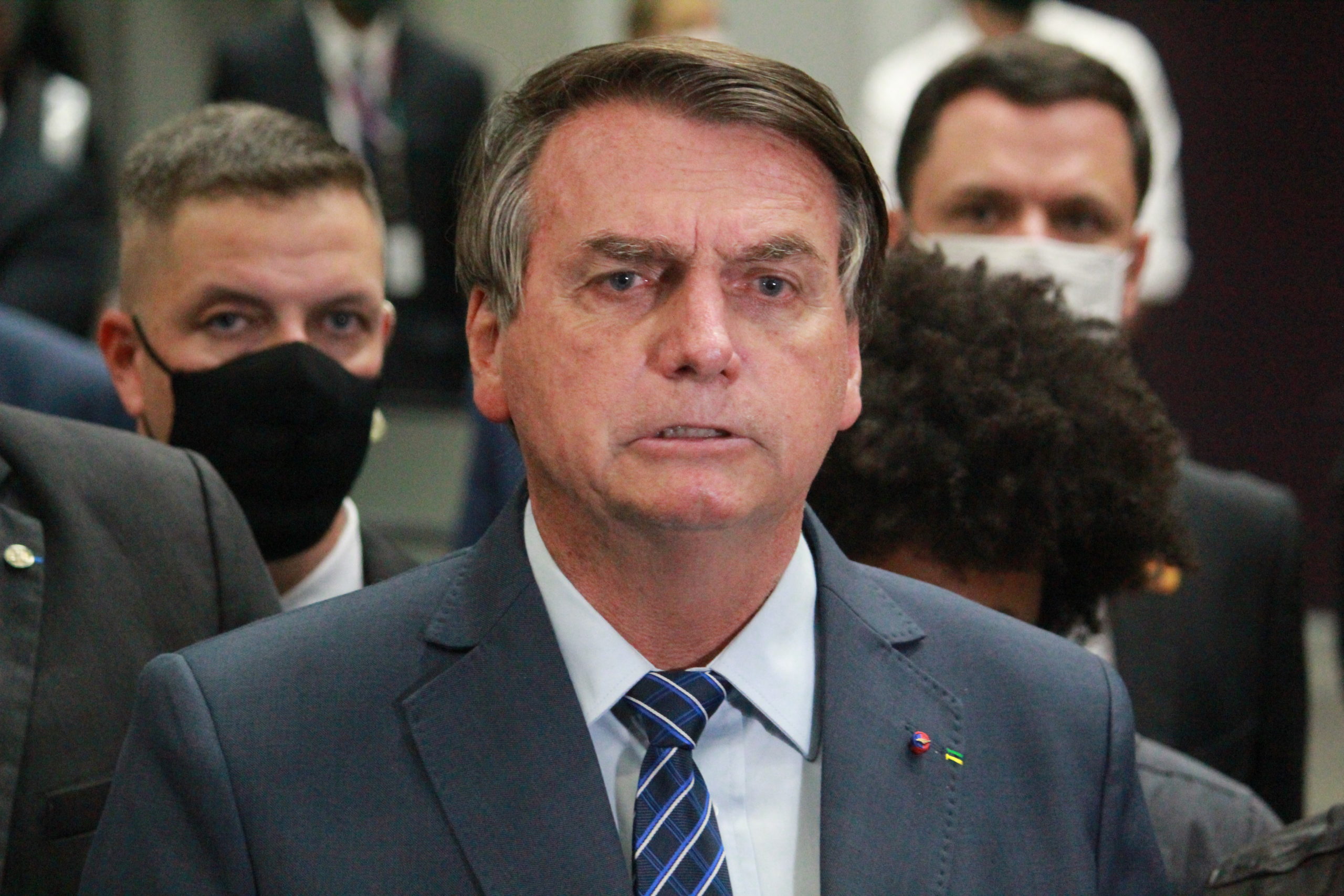 Presidente Jair Bolsonaro dando entrevista sobre o caso do motorista preso na Rússia