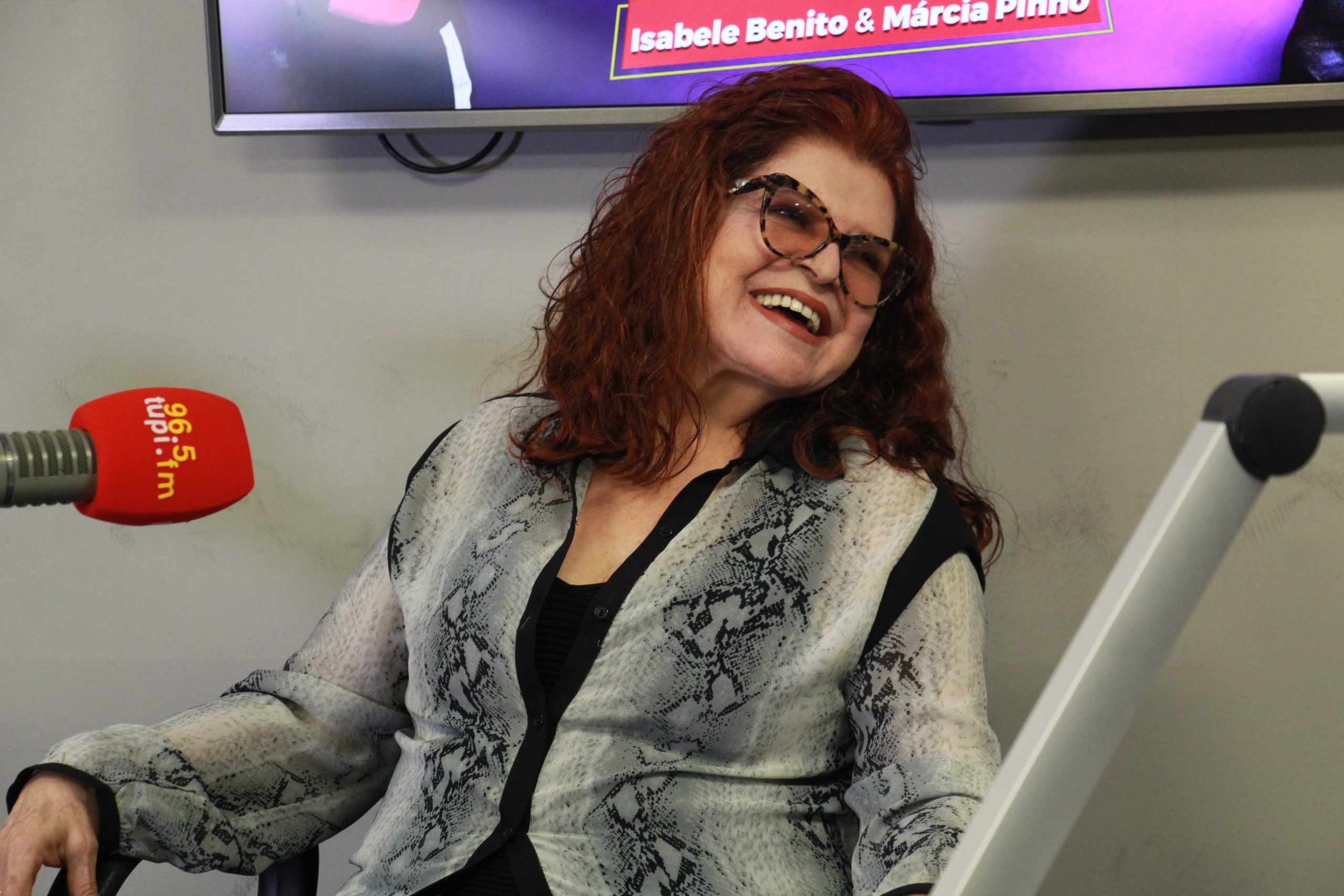 Ex-Frenética e atual astróloga do Show do Antonio Carlos, Leiloca durante entrevista no programa "De Frente com Elas"