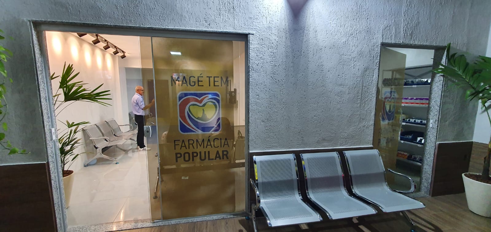 Inauguração de farmácia popular em Magé