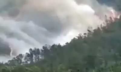 Incêndio na China após acidente de avião