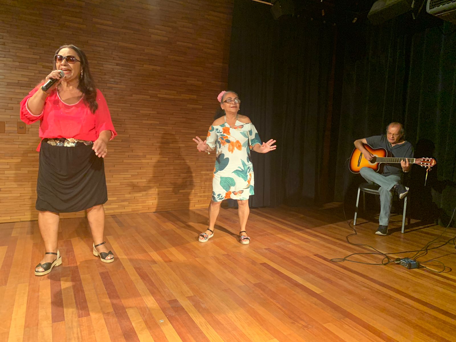 Prefeitura do Rio lança segundo concurso de poesia para idosos