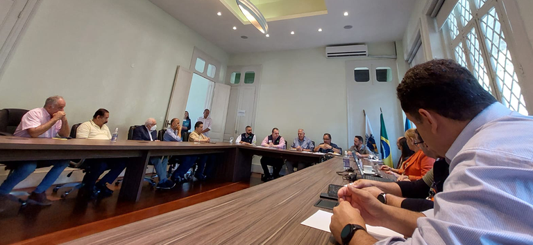 Imagem da reunião em Petrópolis