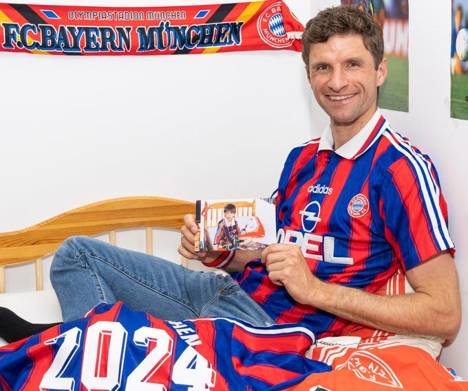 Müller renova contrato com o Bayern de Munique