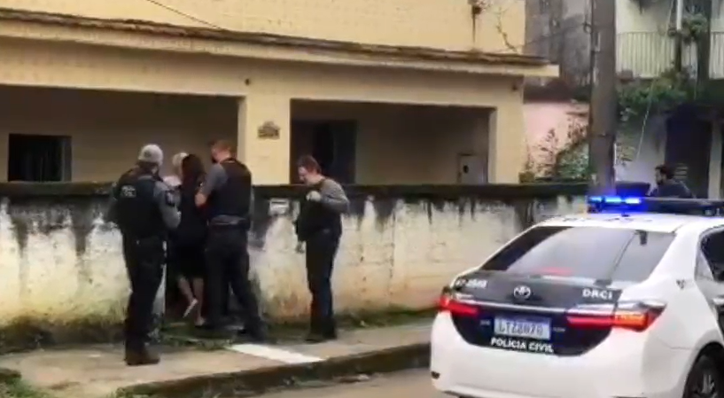 Adolescente é apreendido acusado de hackear instagram que ajudava vítimas de Petrópolis