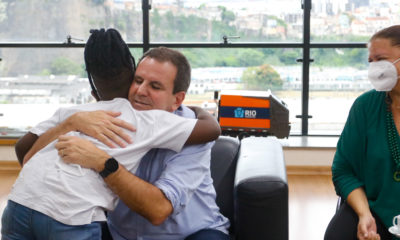 prefeitura recebendo família congolês