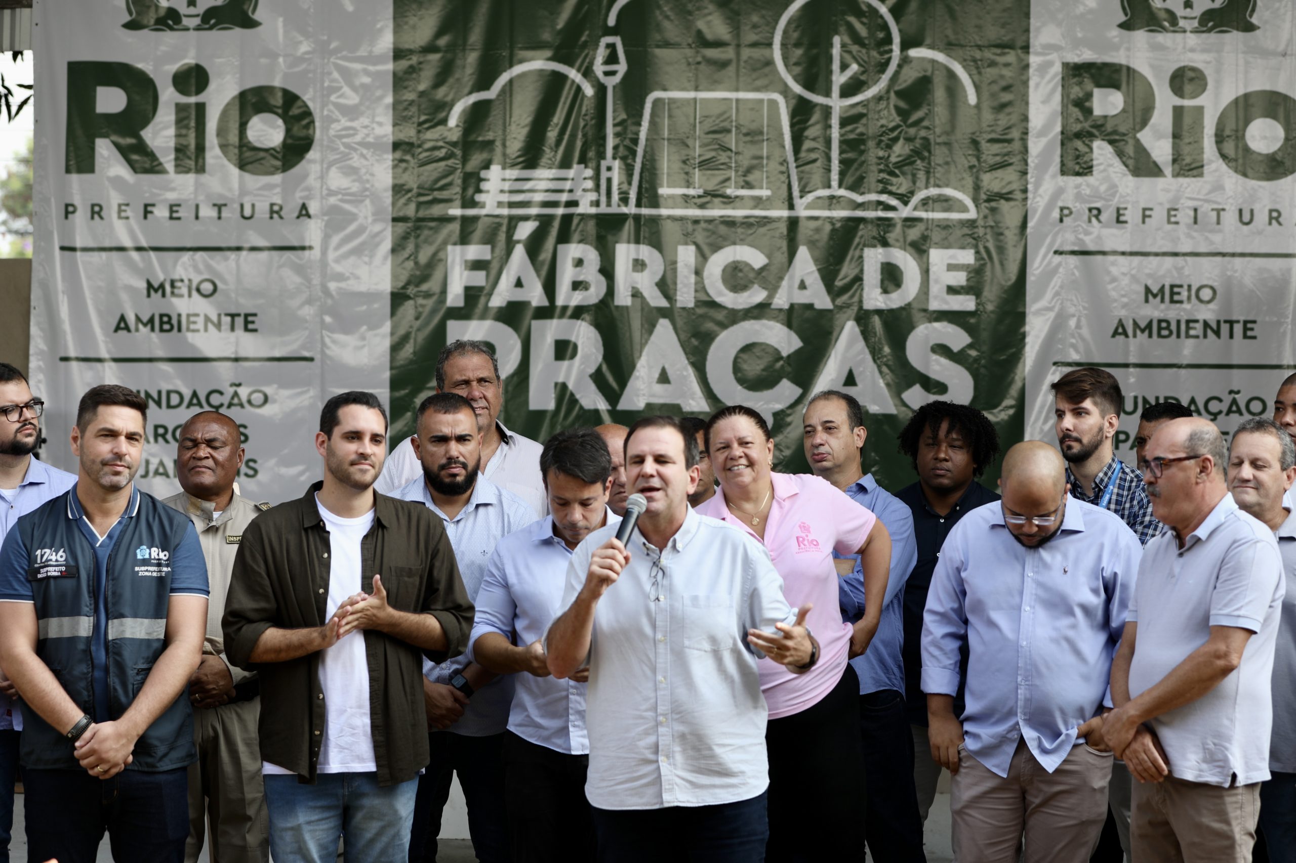 Imagem da inauguração da Fábrica de Praças