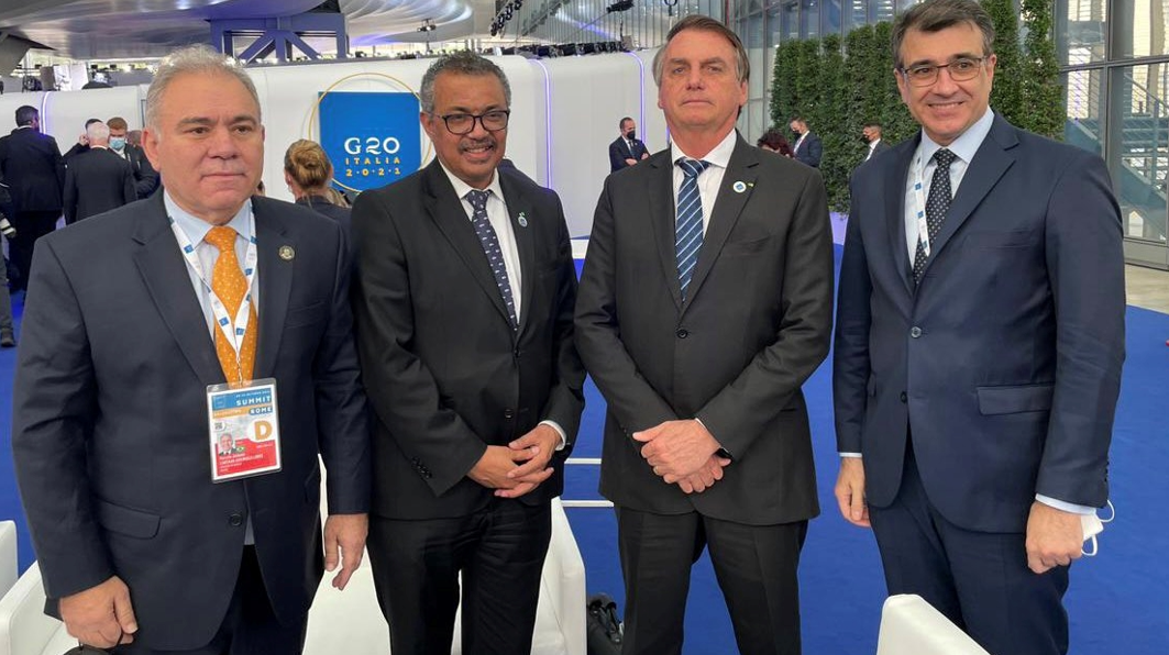 Queiroga e Bolsonaro com representantes da OMS