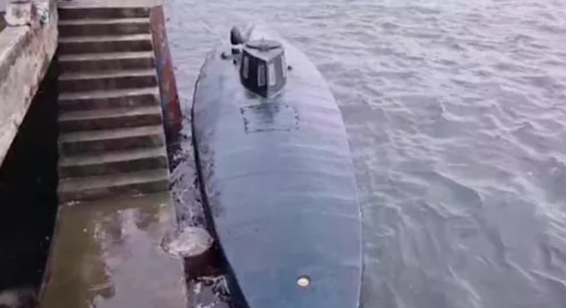 Submarino com 4 toneladas de cocaína é apreendido na Colômbia
