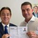 Senador Flávio Bolsonaro apresenta seu certificado de filiação ao Patriotas