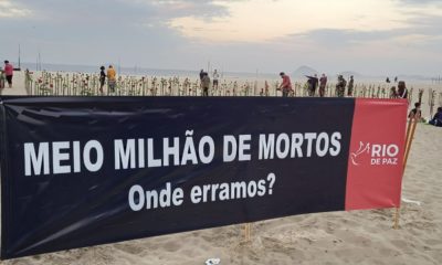 ONG 'Rio de Paz' realiza ato em memória às 500 mil vítimas da covid-19 no Brasil (Divulgação)