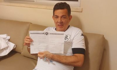 Sérgio Guimarães se recupera da Covid-19 em um hospital do Rio