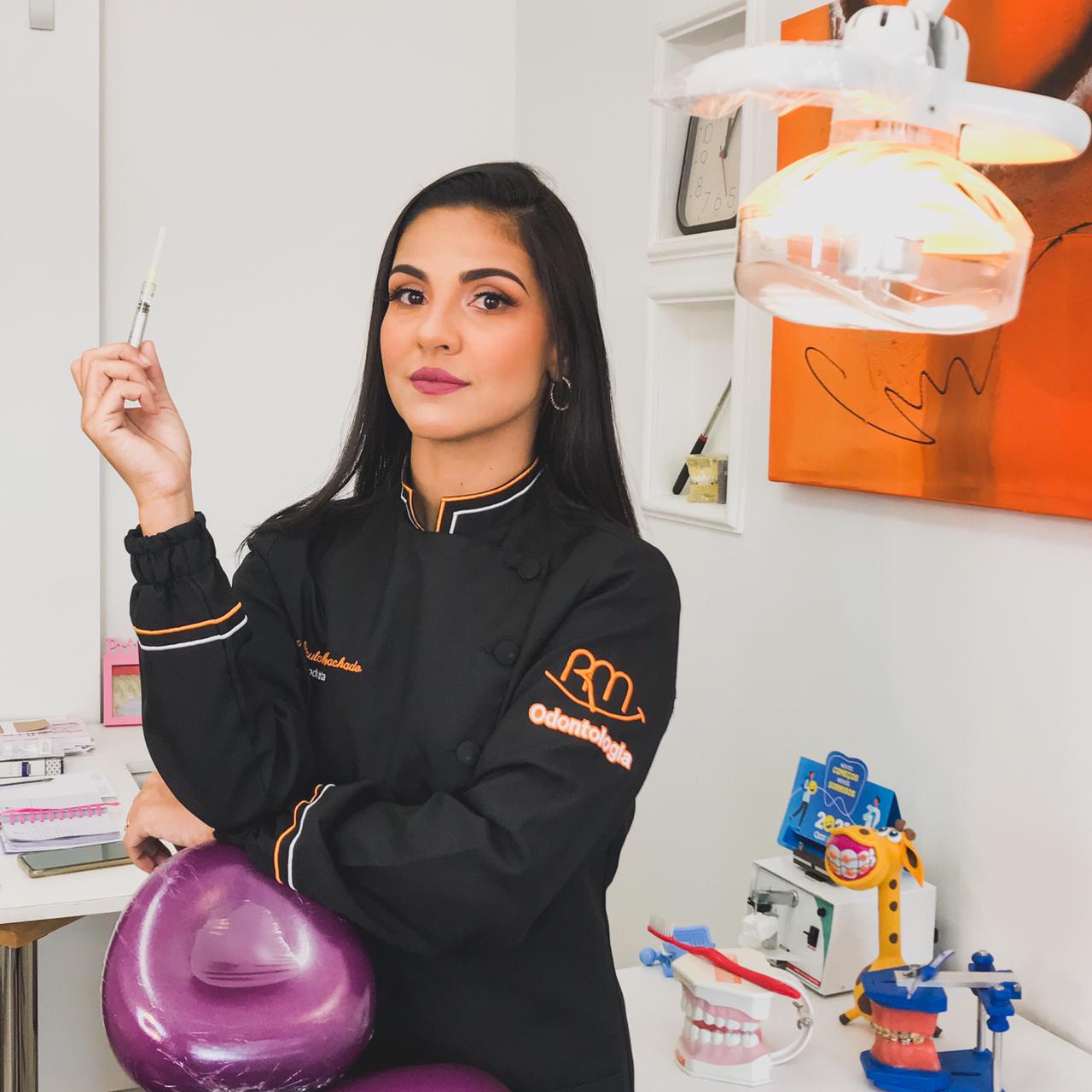 Dra Paula Machado explica benefícios e peculiaridades sobre o procedimento (Divulgação)