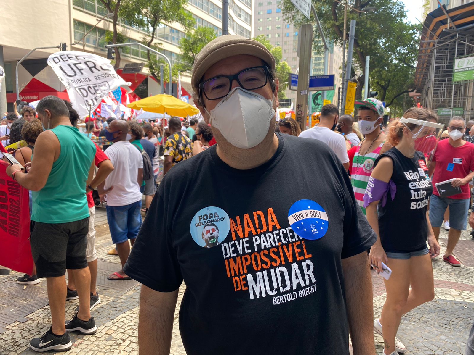 Vereador Tarcísio Motta participa de protesto contra Bolsonaro