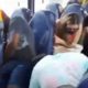 Passageiros de um ônibus se jogaram no chão para se proteger dos tiros