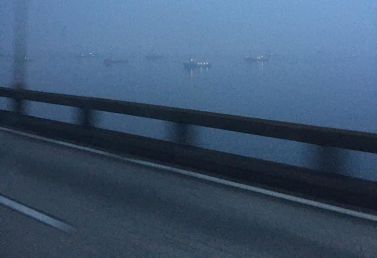 Neblina na ponte