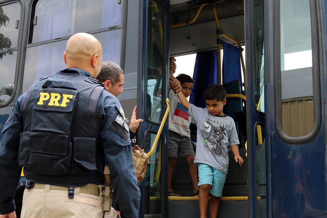 PRF festa de natal crianças