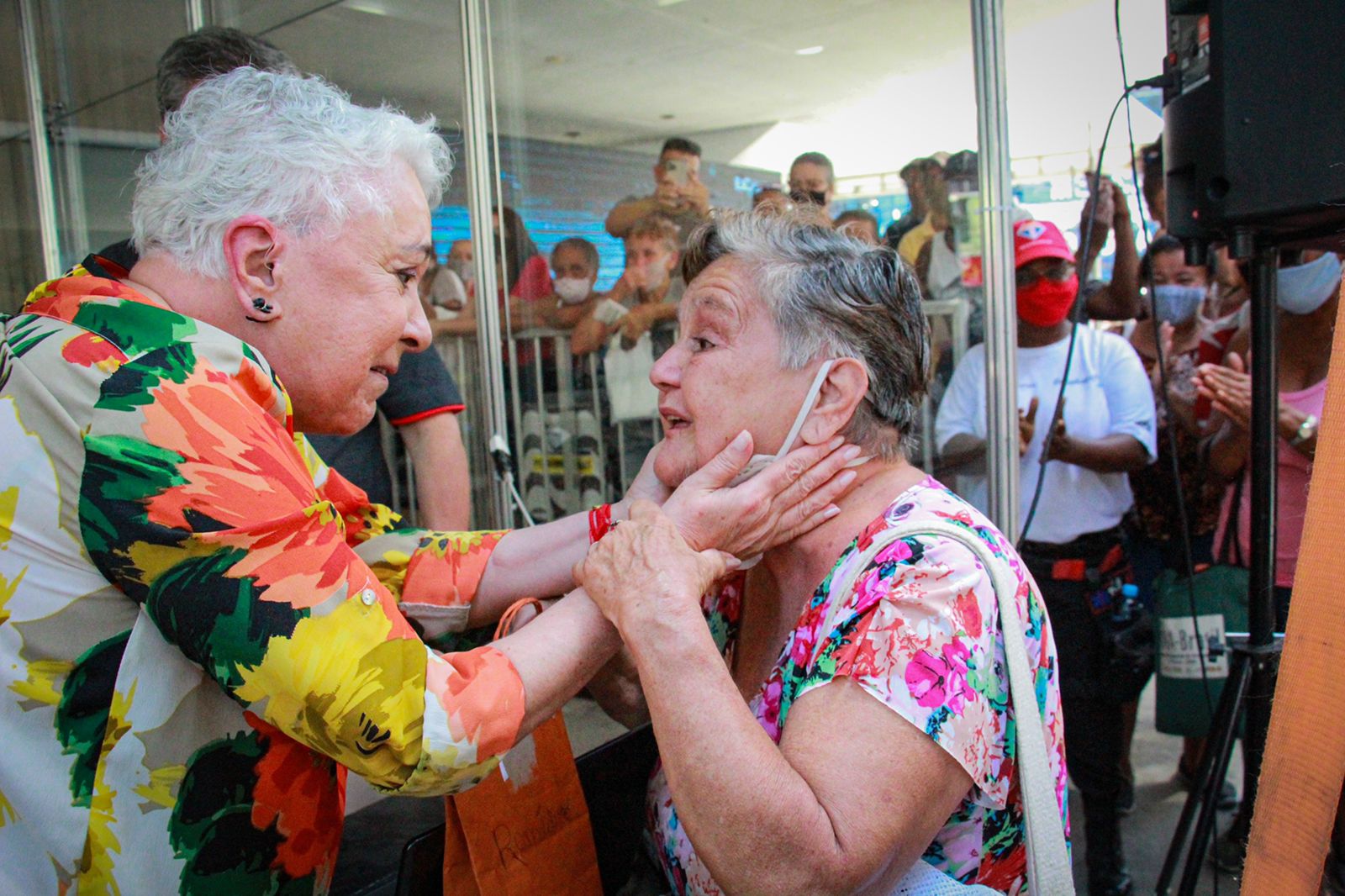 Cidinha Campos e ouvinte