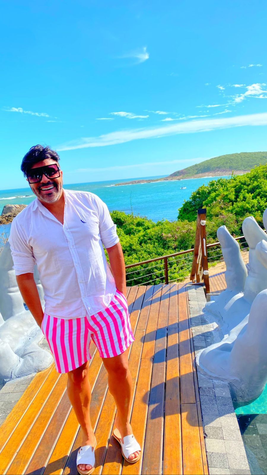 Apresentador Rodrigo Oliver 