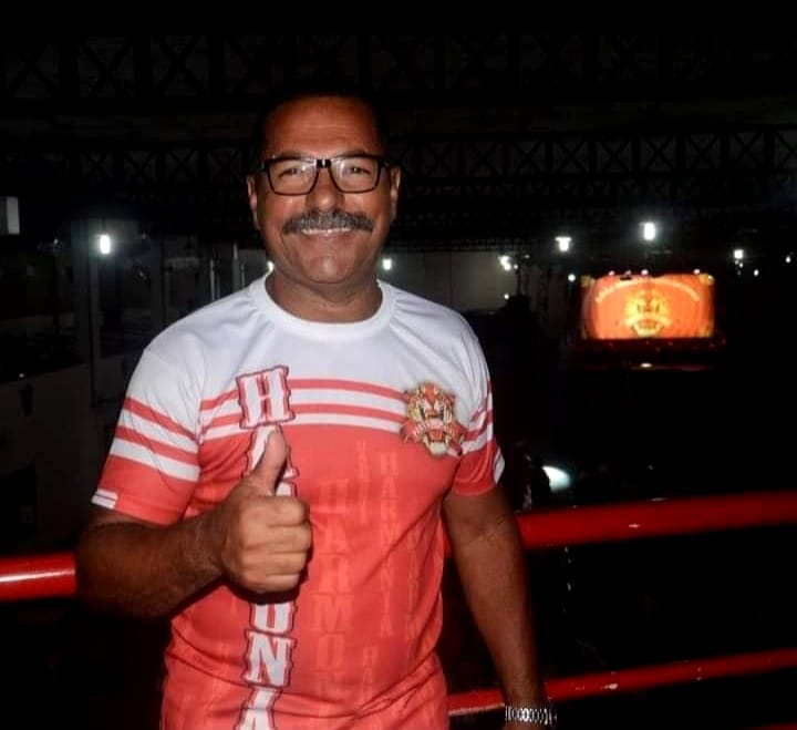 Aluizio Mendonça ganhou mais vez, a oportunidade de comandar a Unidos do Porto da Pedra no próximo carnaval