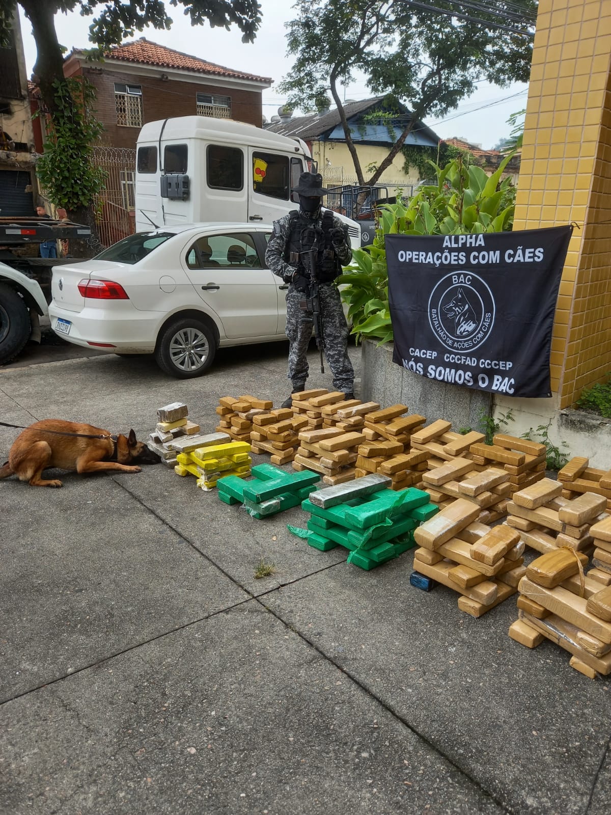 Drogas apreendidas no Jacarezinho