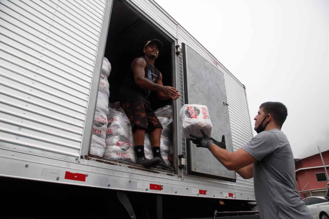 Ação da Cidadania distribui mais de 150 toneladas de donativos para Petrópolis