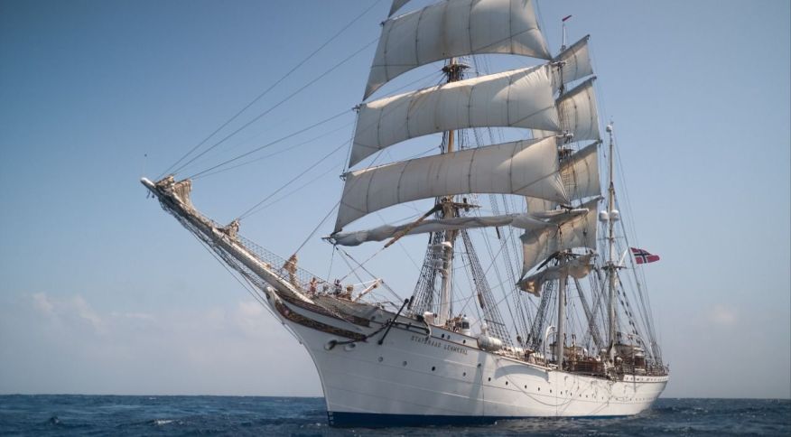 Veleiro norueguês é a embarcação mais sustentável do mundo e está atracada no porto do RJ