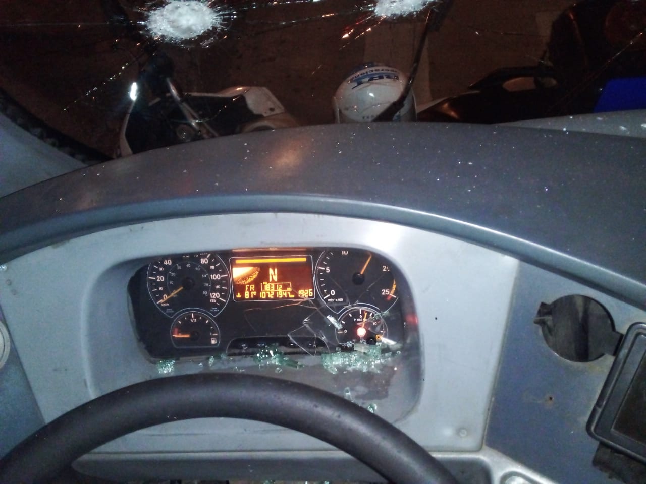 Articulado vandalizado na Taquara