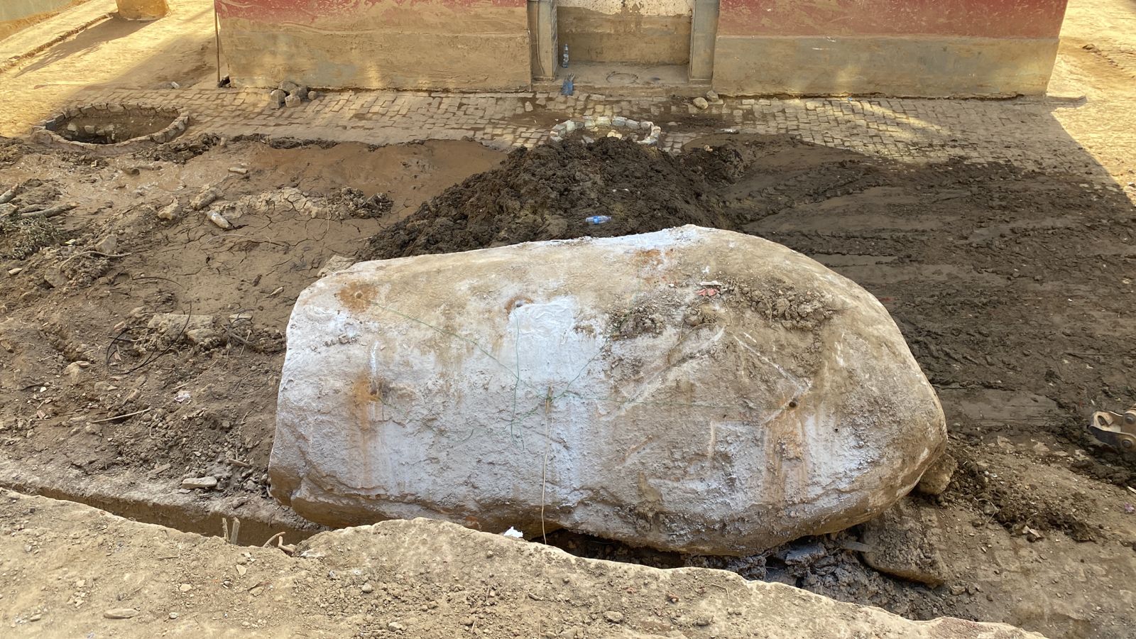 Desmontes de rochas mobilizam equipes da Defesa Civil no Alto da Serra