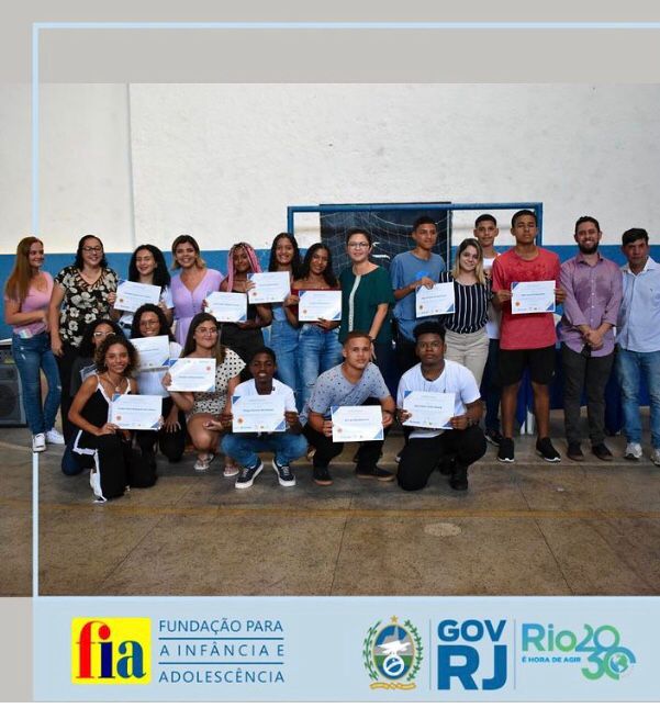 FIA- RJ entrega certificados de conclusão para alunos que participaram do PTPA em 2021