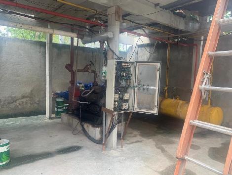 Fábrica de gelo clandestina em Realengo