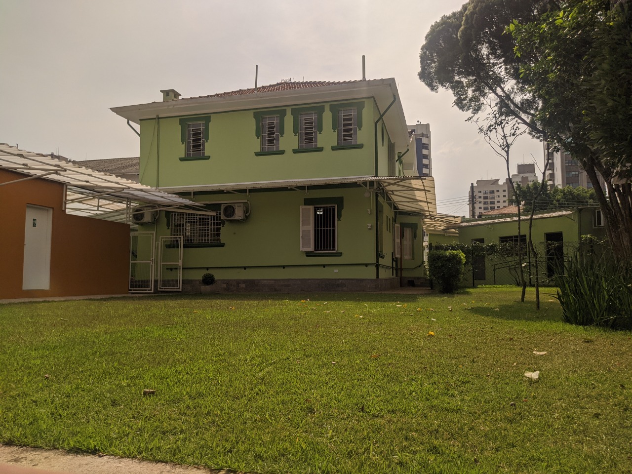 Envelhecimento de pessoas com deficiência intelectual inicia precocemente e exige atenção