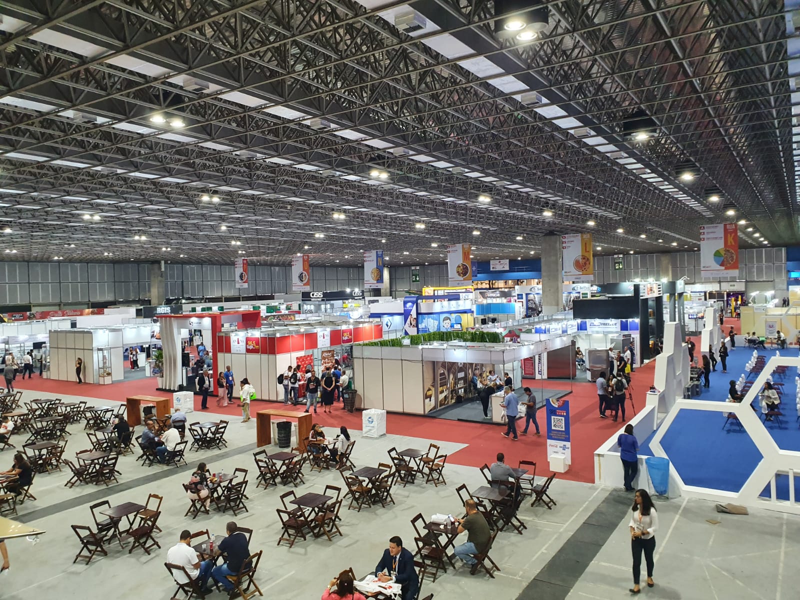 'Super Rio Expofood' reúne mais de 500 expositores do setor alimentício no Riocentro