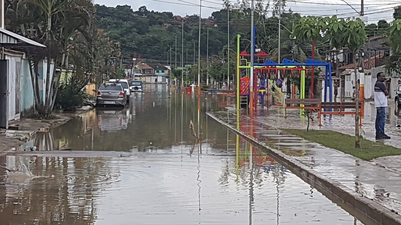 Ponto de alagamento em Belford Roxo, na Baixada Fluminense