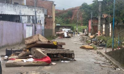 Vítimas das chuvas de Belford Roxo contabilizam prejuízos e pedem por socorro