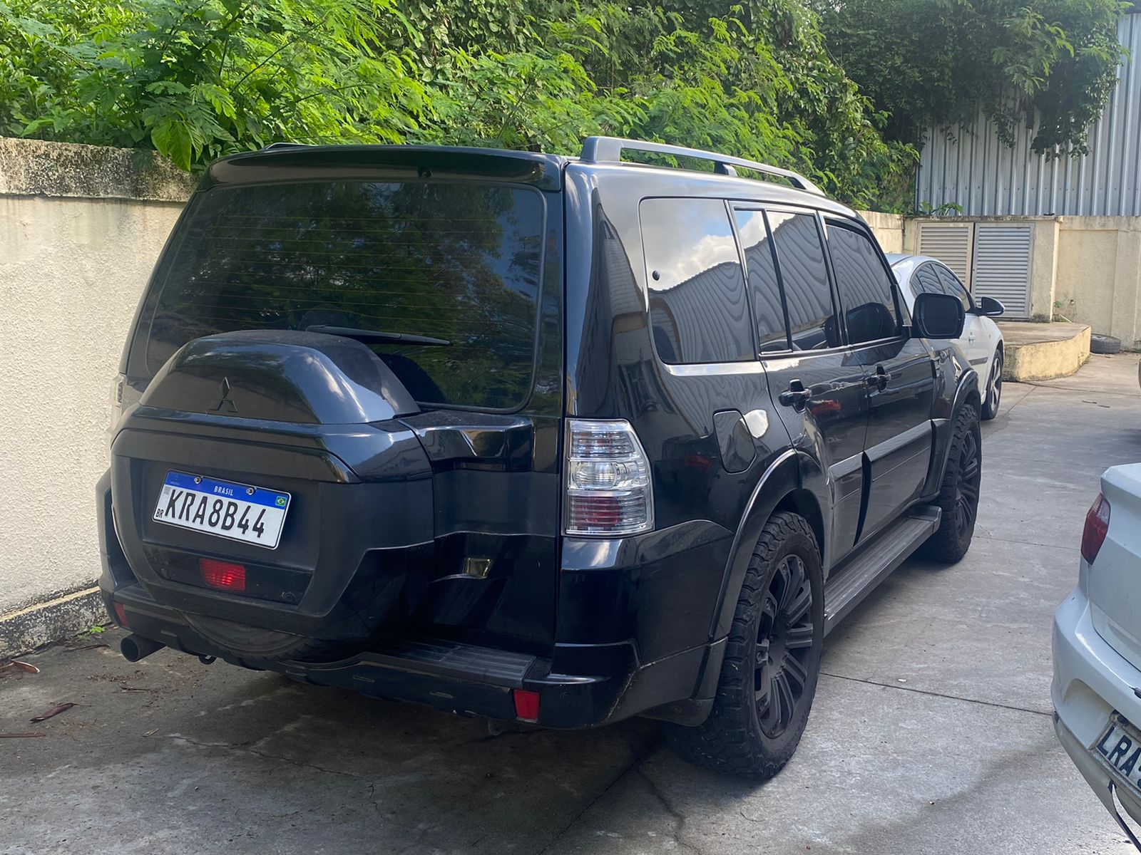 Carro de Gabriel Monteiro apreendido que passará por perícia