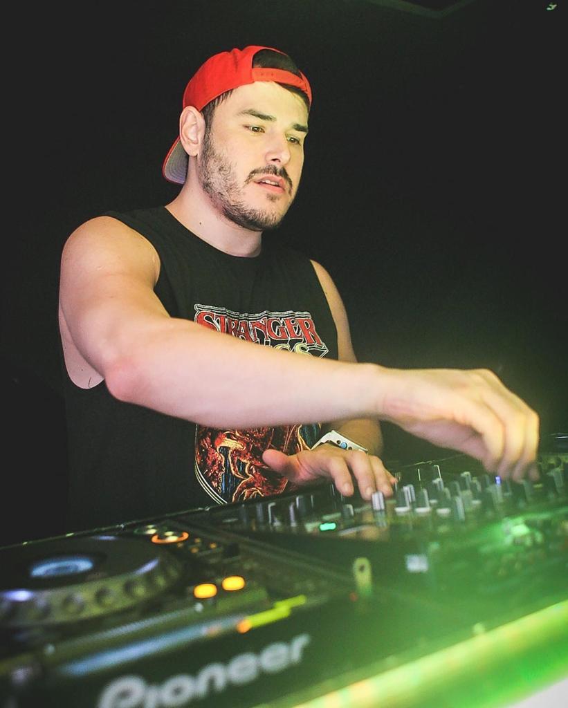 DJ Thiago Araújo