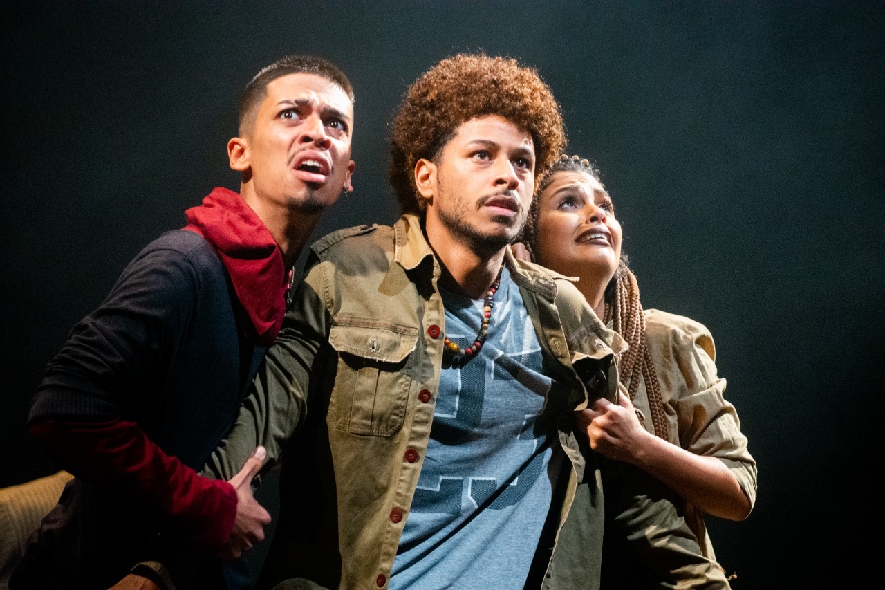 Peça de teatro Nem Todo Filho Vinga 