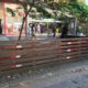 Subprefeitura remove deck que servia de apoio para moradores em situação de rua, no Leblon