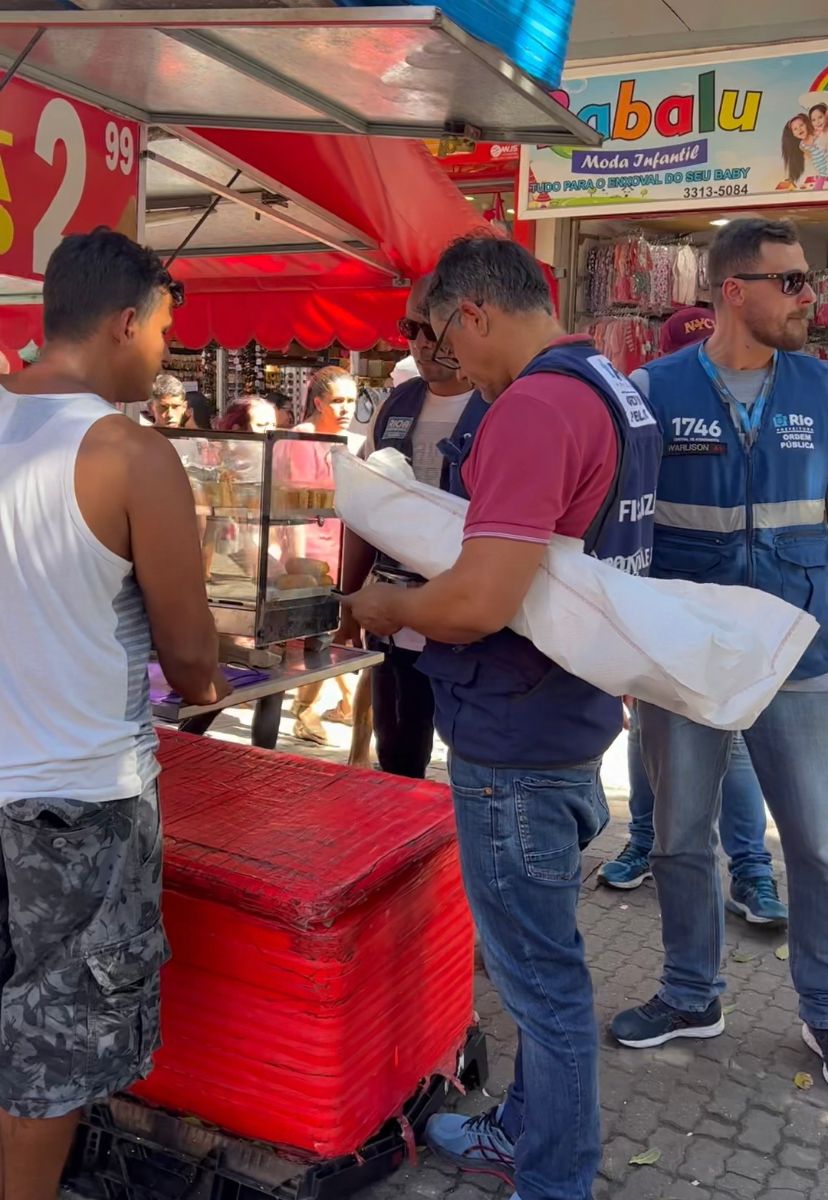 Prefeitura faz operação contra desordem pública no calçadão de Campo Grande