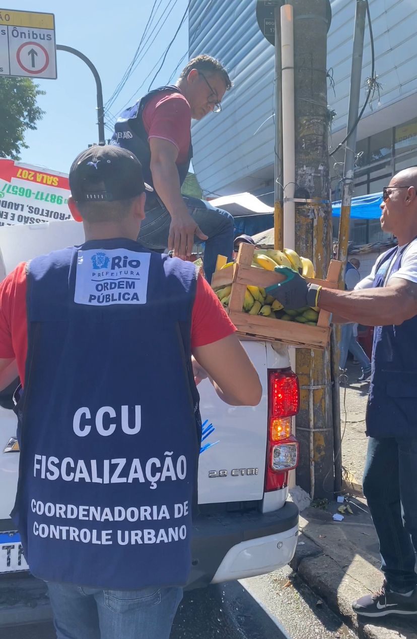 Prefeitura faz operação contra desordem pública no calçadão de Campo Grande