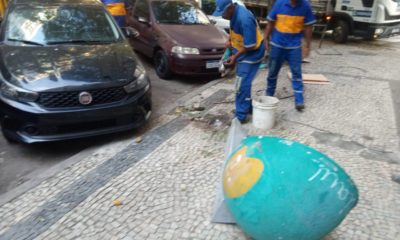 Orelhões abandonados pela concessionária são removidos das ruas de Copacabana