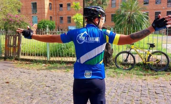 Ciclista é morto atropelado por motorista embriagado na Avenida Brasil