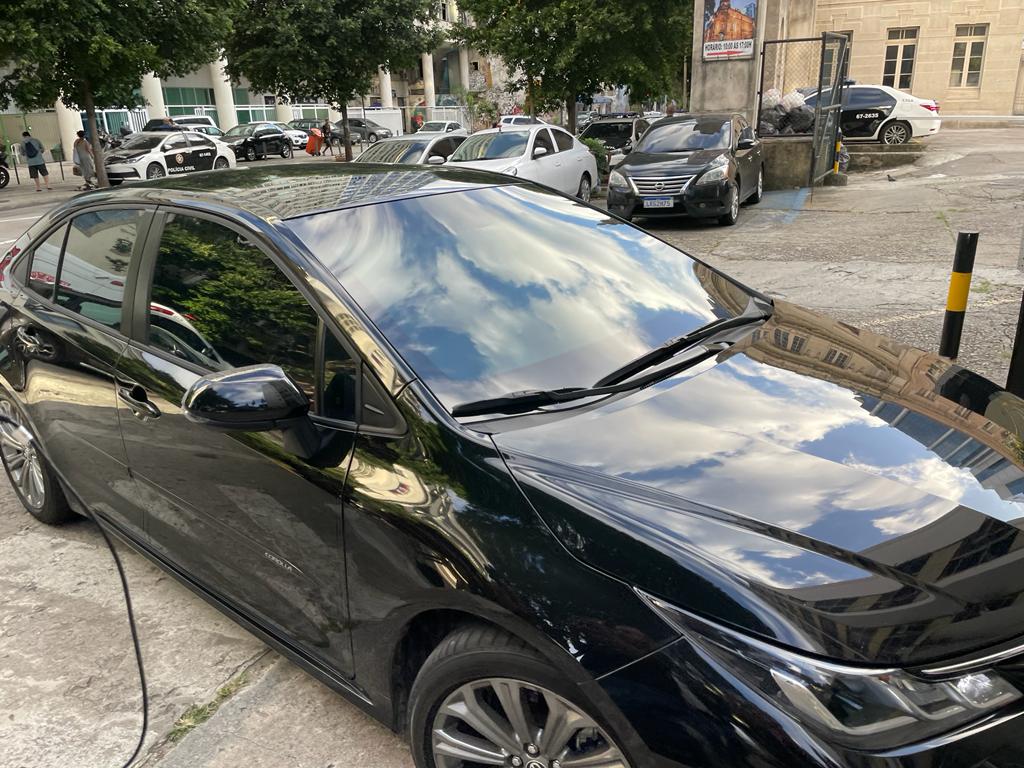 Delegada Adriana Belém chega à sede Polícia no Centro do Rio